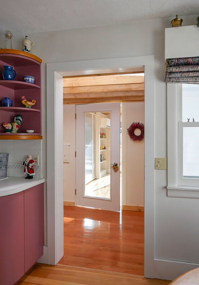 WheelPad Connector interior pink shelves